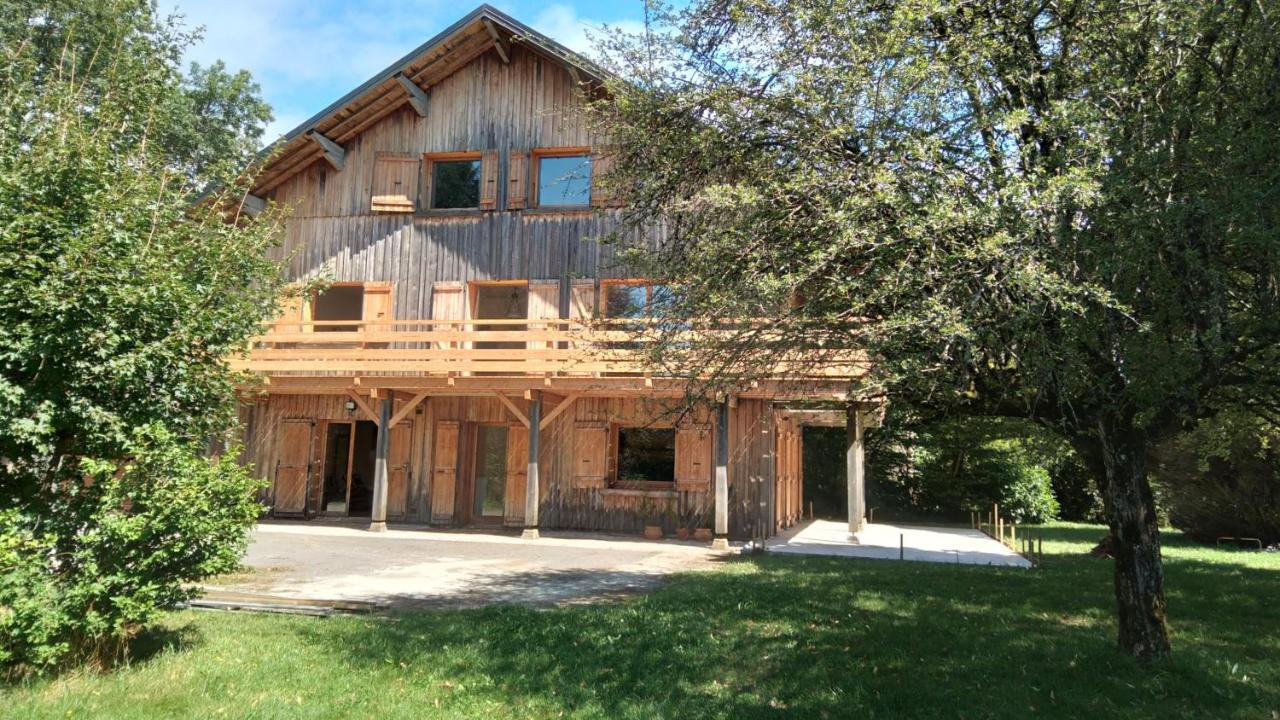 Bed and Breakfast Les Dames De La Saugiat Le Fied Екстер'єр фото