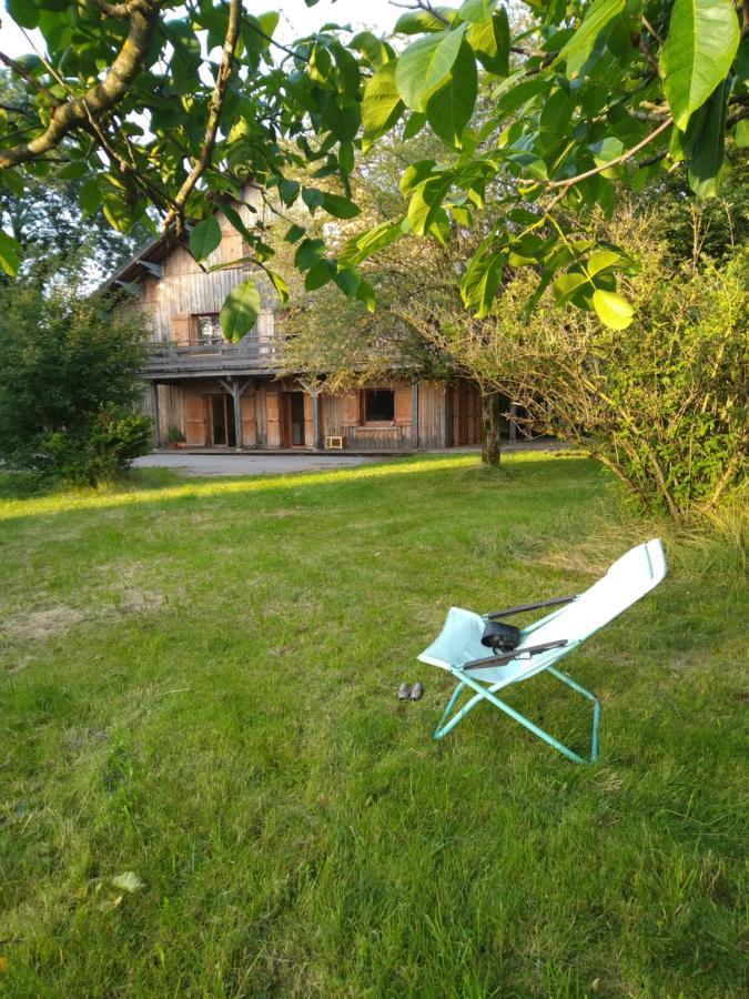 Bed and Breakfast Les Dames De La Saugiat Le Fied Екстер'єр фото
