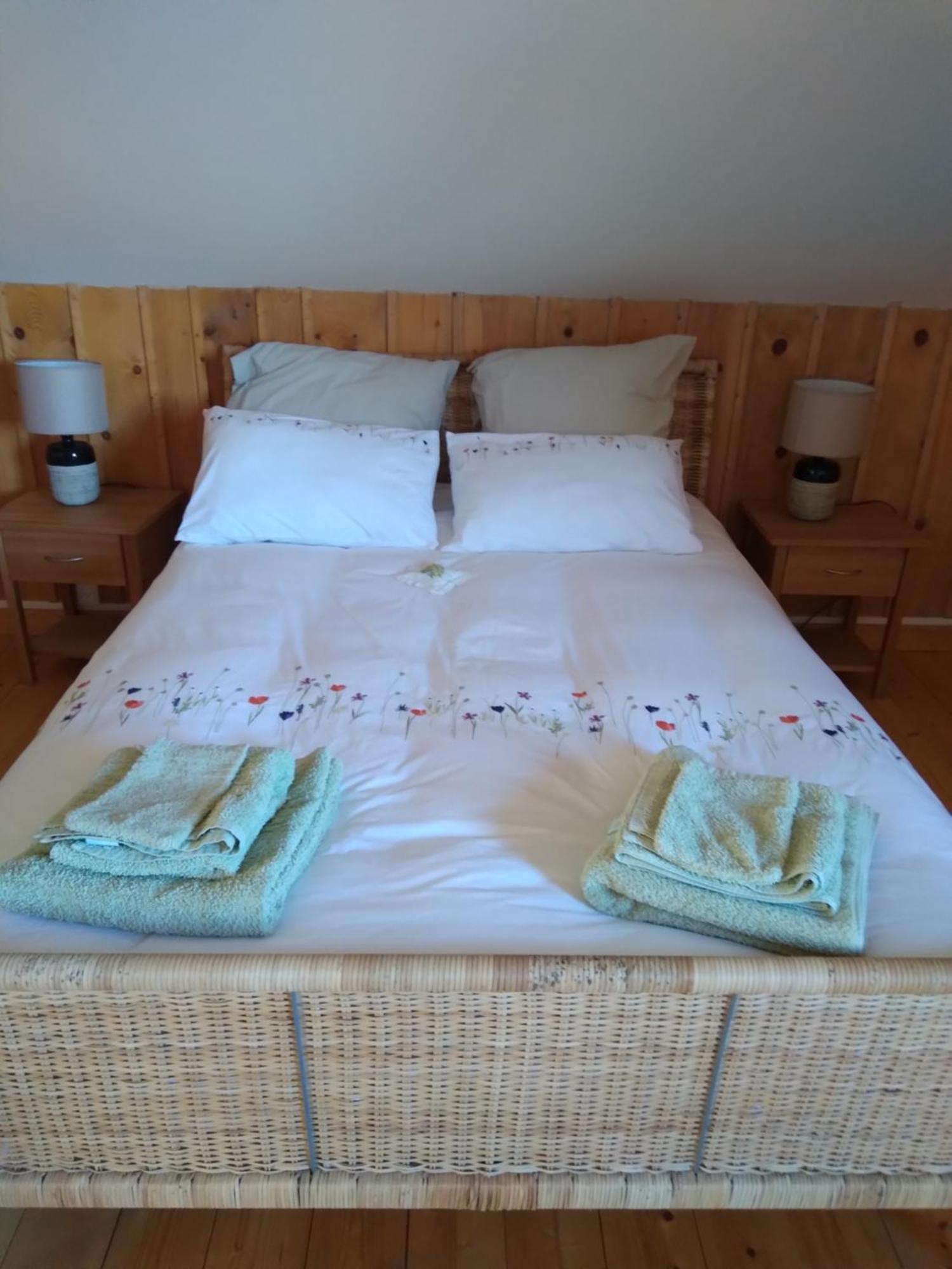 Bed and Breakfast Les Dames De La Saugiat Le Fied Екстер'єр фото